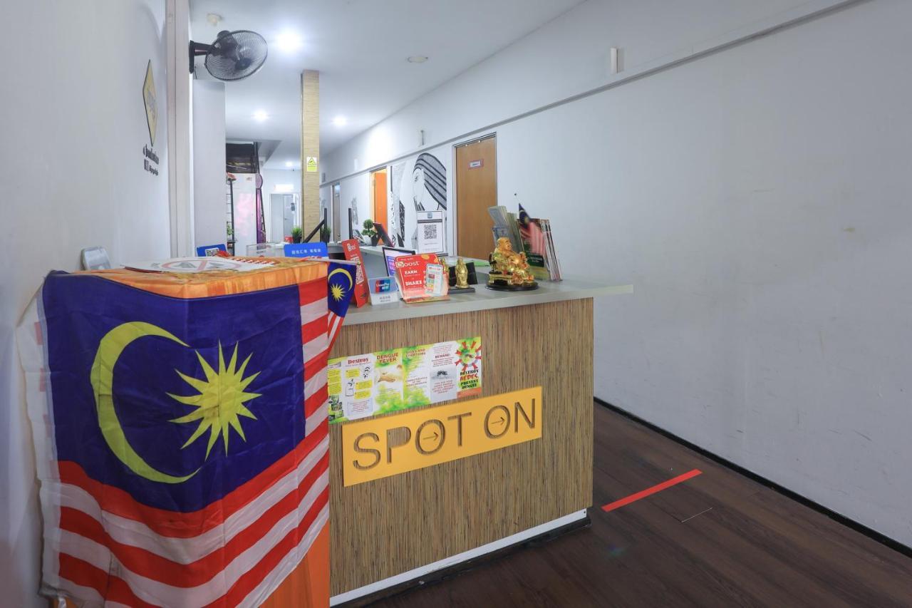 Spot On 90236 Zigzag Travellers Hotel Kuala Lumpur