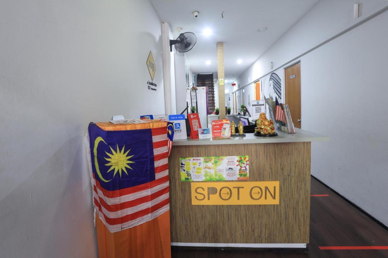 Spot On 90236 Zigzag Travellers Hotel Kuala Lumpur