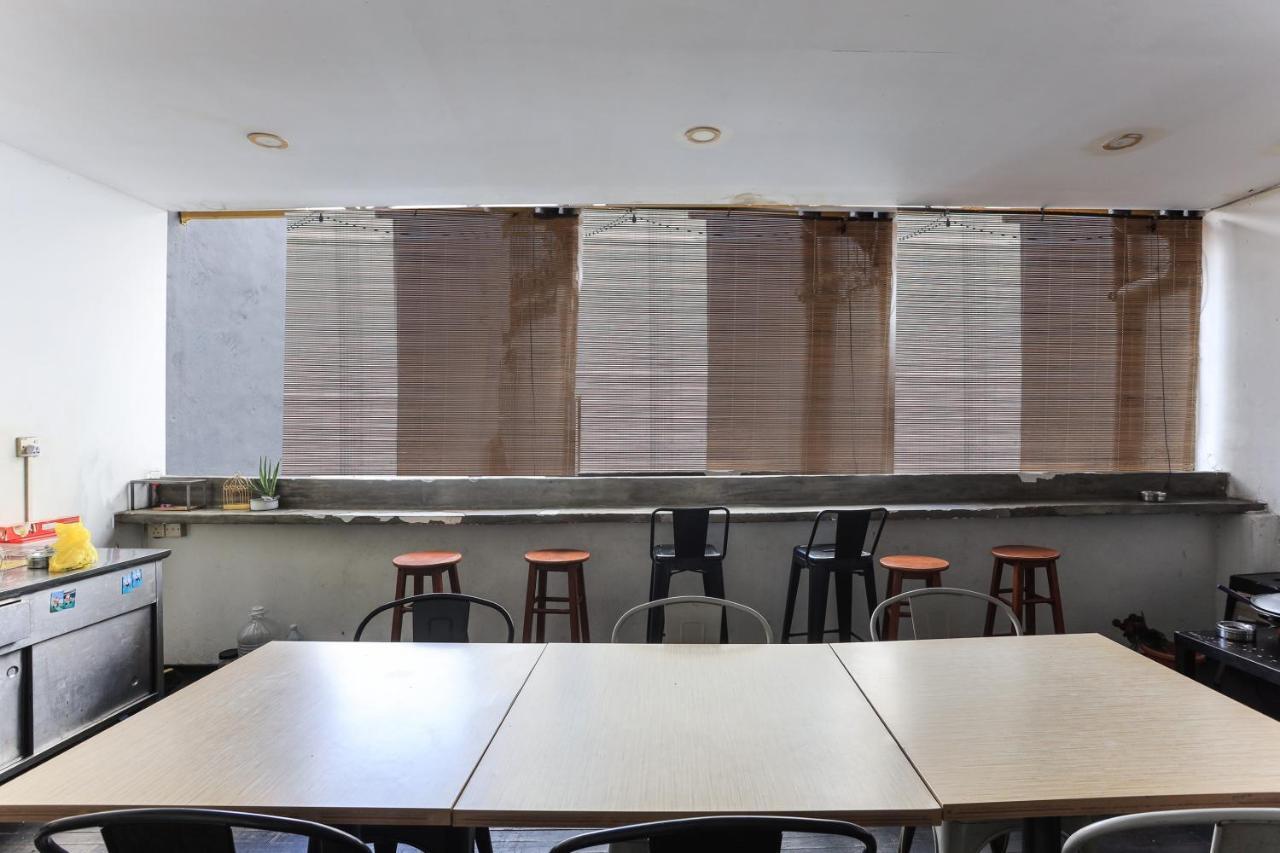 Spot On 90236 Zigzag Travellers Hotel 2*